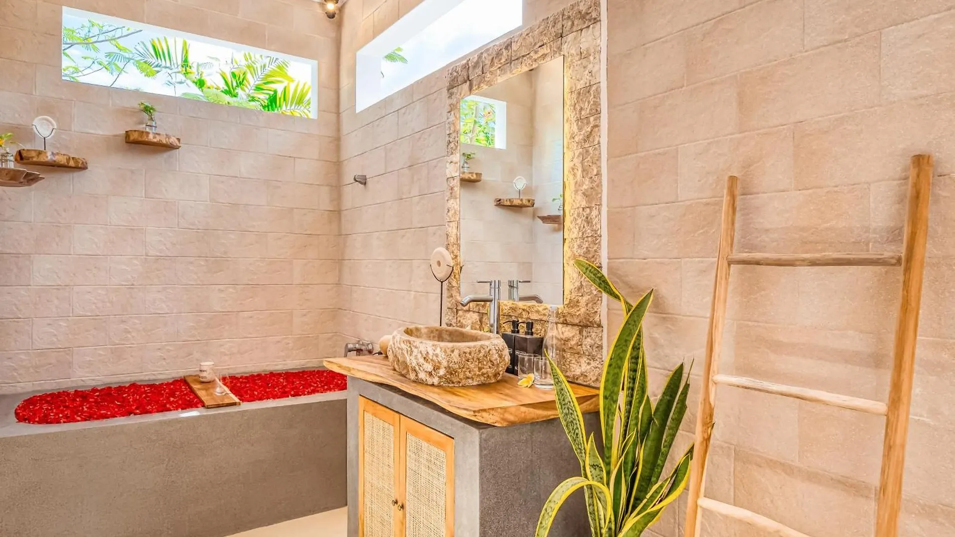 Villa San Diego: Brand New 4Bdr Seminyak
